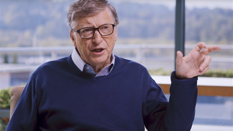 Бил Гейтс обясни какви са заплахите за човечеството от изкуствения интелект 