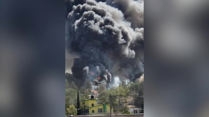 Взрив на пиротехнически пазар  в Мексико (ВИДЕО)