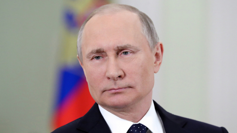 "Тайм" сложи Путин на новата си корица и разви теория на конспирацията 
