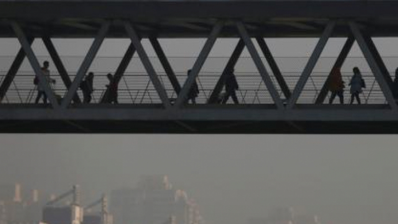 Приятел на падналия от мост в Пекин Николай с мъка сподели, че той е...