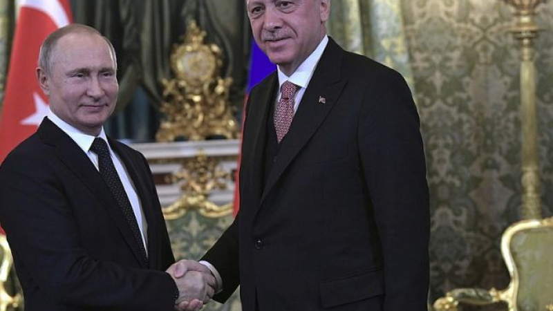 Путин: Договорът за доставка на С-400 в Турция е приоритет за Москва и Анкара