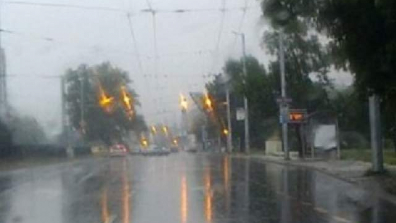 Дъждът прецака умните светофари в Пловдив 