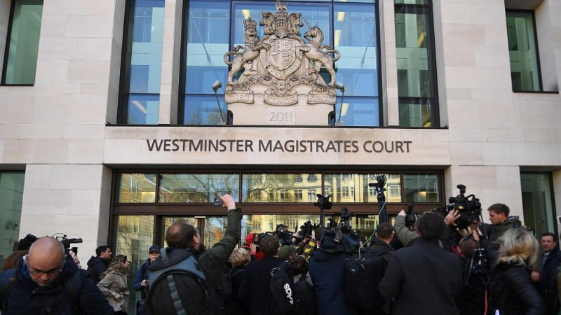Първи новини за Асанж след съда в Лондон (СНИМКИ/ВИДЕО)