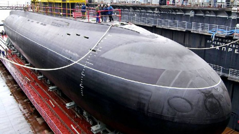 Първата руска подводницата с атомни дронове "Посейдон" излиза в океана 