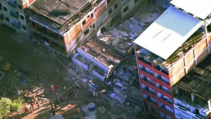 Две сгради рухнаха в Бразилия, има загинали