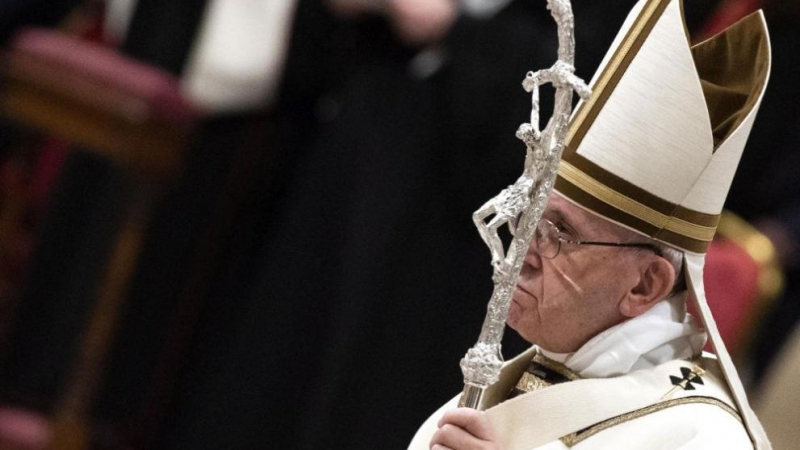Папата разкритикува пристрастяването към мобилните телефони