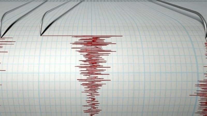 Земетресение разлюля Иран 