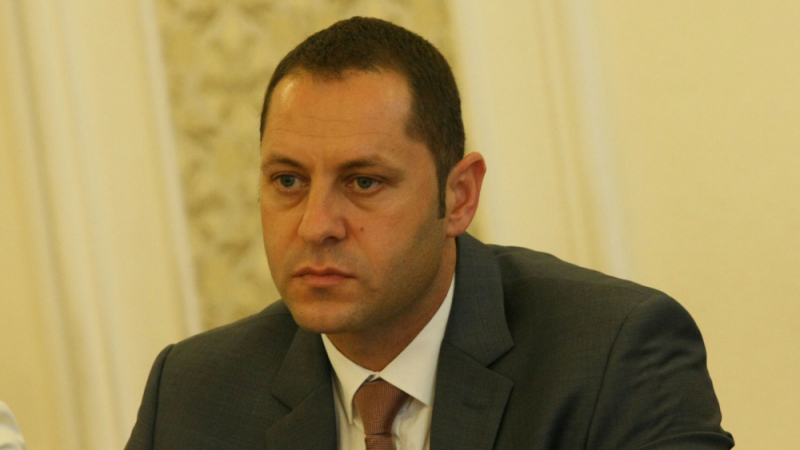 Прокуратурата сезира КПКОНПИ за проверка за конфликтна интереси на Александър Манолев