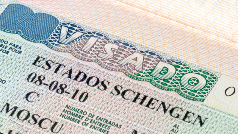 Отлични новини за „добрите туристи“, които искат шенгенска виза