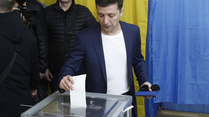 Зеленски пусна своя вот и шокира журналистите с думи за Еминем (СНИМКИ/ВИДЕО)