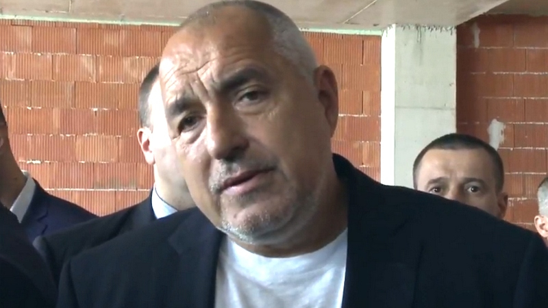 Борисов обясни защо не е поискал оставките на Каракачанов и Ангелкова