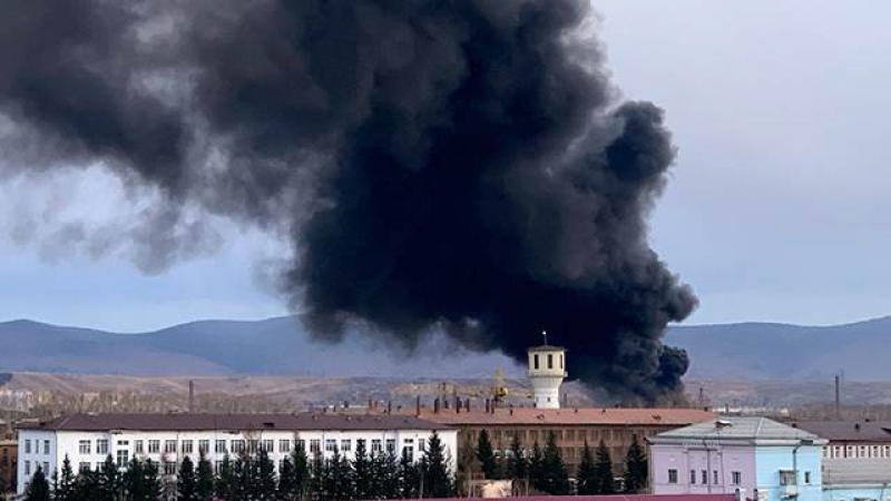 Огнен ужас! Пожар с площ 5 000 кв.м. в ракетен завод в Русия (ВИДЕО)