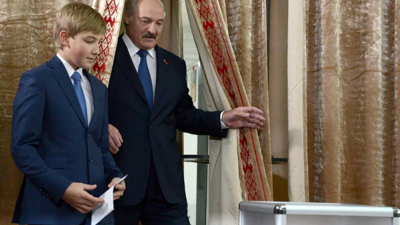 Боян Чуков: Лукашенко ще прави съюзна държава с Русия! Планът му е да...