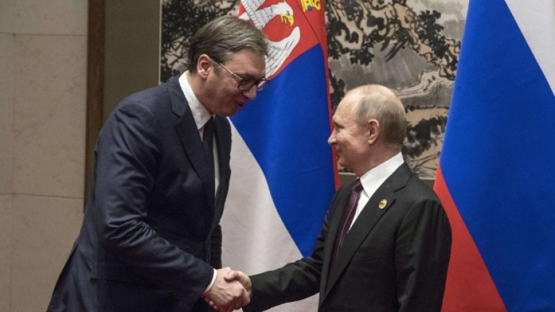 "Данас" скандално: Вучич се отчита първо пред Путин за "Турски поток", а след това пред Сърбия