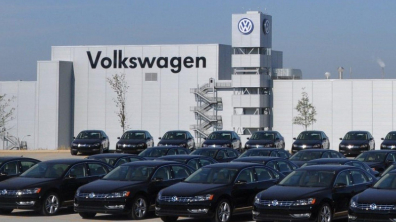 Сърбия към Volkswagen: Каквото и да предложи България, даваме повече!
