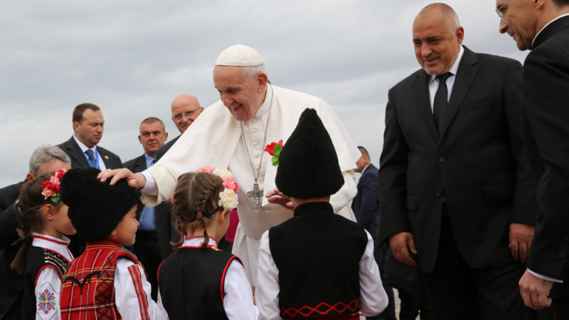 Борисов посрещна папа Франциск и заедно направиха нещо страхотно! (СНИМКИ/ВИДЕО)