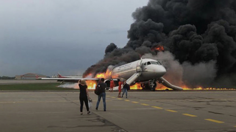  Загиналите в самолетната катастрофа в Москва вече са 13