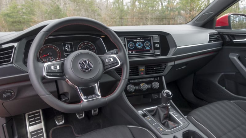 От Volkswagen защитиха Jetta от кражби по неочакван начин (ВИДЕО)
