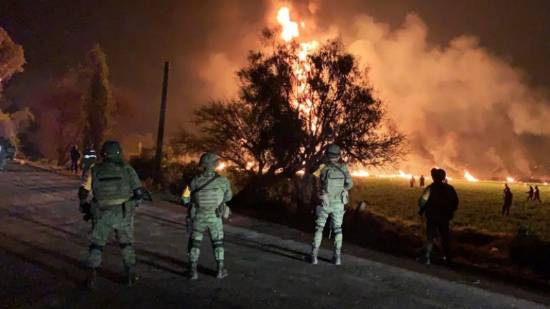 Взриви се тръбопровод в Мексико! Има много загинали 