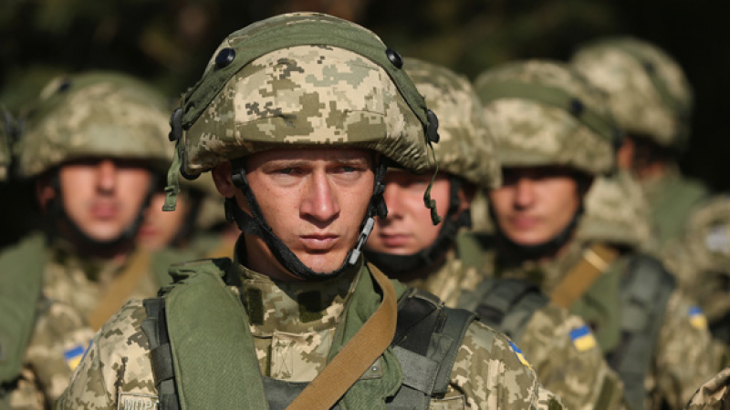 Генерал обясни как за по-малко от един ден Украйна може да си върне Донбас