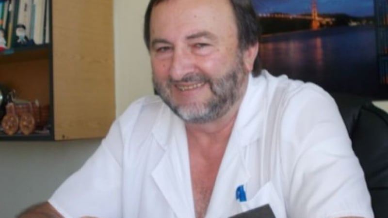 Първи версии за стрелбата срещу известния бургаски психиатър 