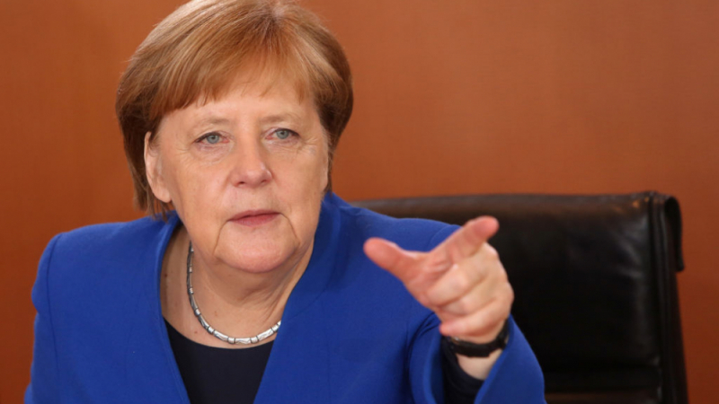 Меркел: Европа трябва да се изправи срещу тримата си глобални съперници