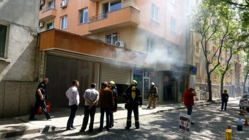Болница избухна в пламъци в Пловдив!