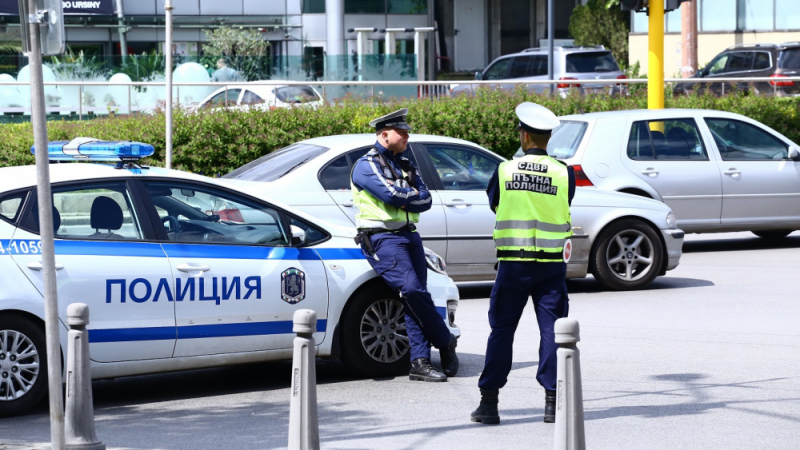Мрежата прегря заради софийски полицаи и постъпката им СНИМКА