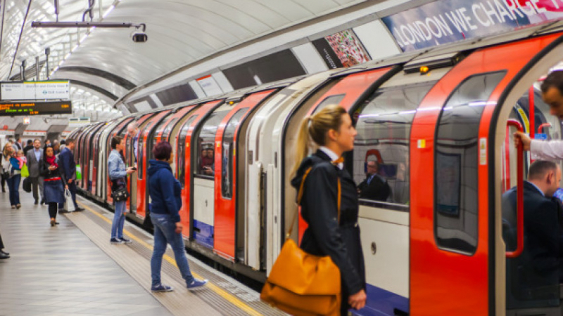 Вече ще ни следят телефоните в лондонското метро