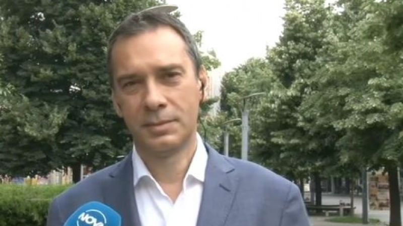 Димитър Николов разкри как Борисов съобщил в ГЕРБ за оставката на Цветанов