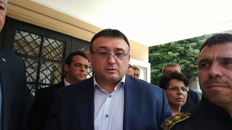 Младен Маринов обяви къде е било най-тежко положението в Пловдив тази нощ