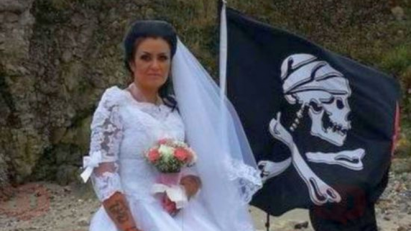 Британка се омъжи за призрак на пират и животът ѝ се превърна в ад