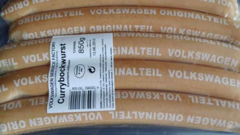 Защо "Фолксваген" произвежда колбаси по тайна рецепта и ги продава повече, отколкото коли