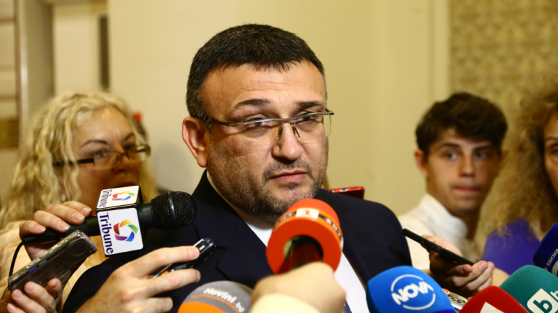 Министър Маринов съобщи извънредни новини