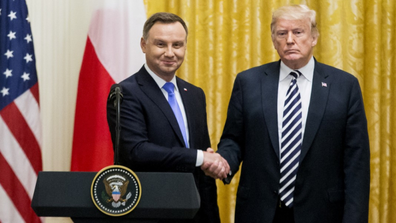 Дойче веле: Бомбастичната сделка на САЩ, Полша ще я плаща солено