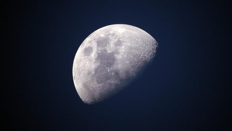 Специалисти: На Луната е тествано ядрено оръжие, вижда се гъбата от експлозията (СНИМКА)