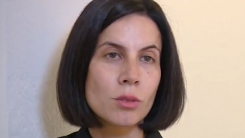 Убийствата на жени в България промениха живота на тази жудожничка (ВИДЕО)
