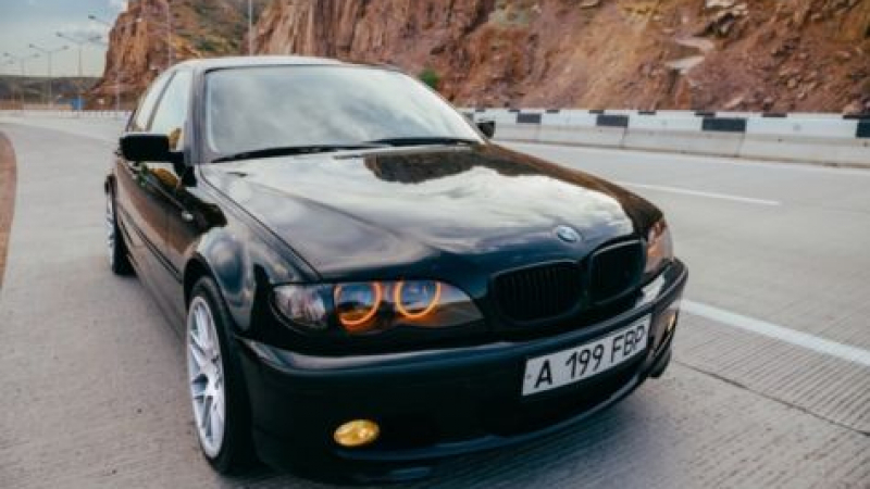 Надеждните "баварци": Списък на най-популярните автомобили на BMW (СНИМКИ)