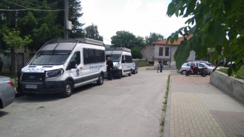 Спецпрокуратурата с ексклузивна новина за арестувания по гащи кмет на Костенец 