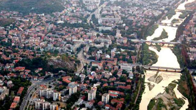 Пловдив разпродава общински имоти "на килограм"