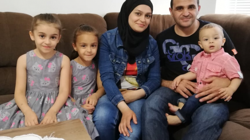 Невероятната история на семейство бежанци от Сирия, които ... 