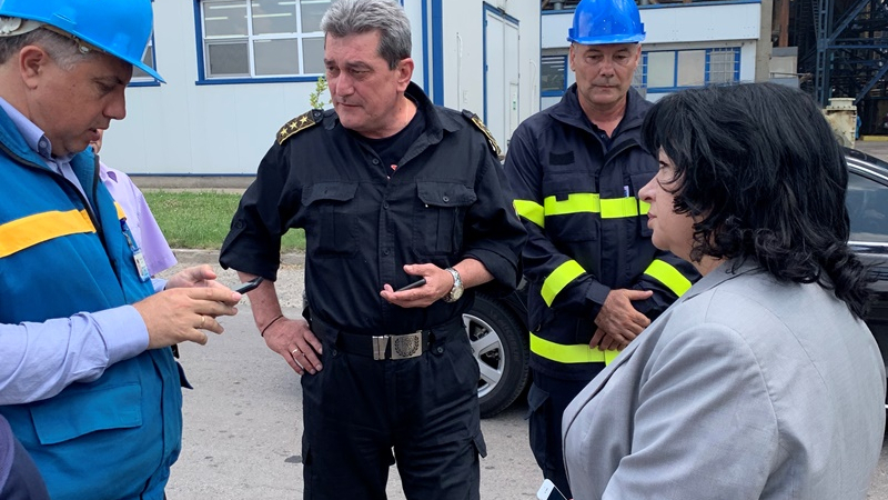 Енергийният министър с извънредна новина за огнения ад в ТЕЦ „Марица-изток 2“ 