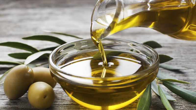 БАБХ извърши 1 153 проверки в страната на предлаганите маслинови и растителни масла    