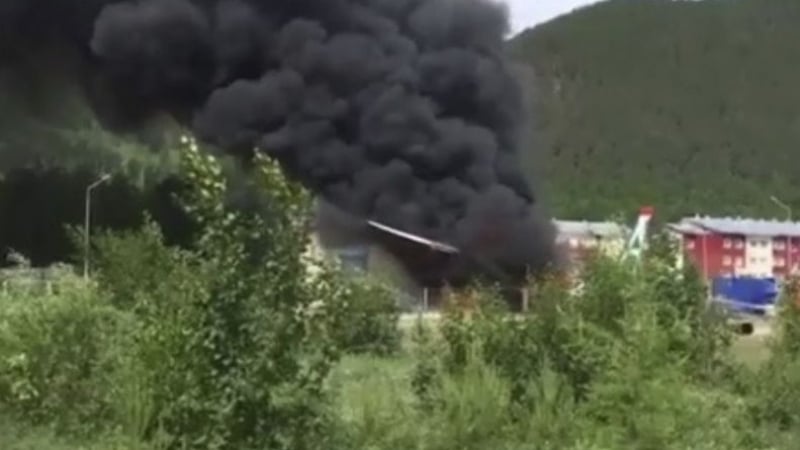 Страховито ВИДЕО показва последните секунди преди смъртоносния сблъсък на руския Ан-24 