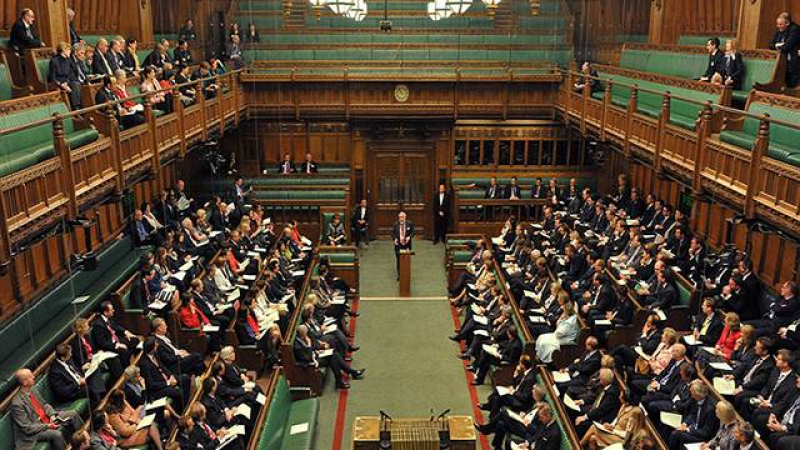 Откриха следи от кокаин в британския парламент 