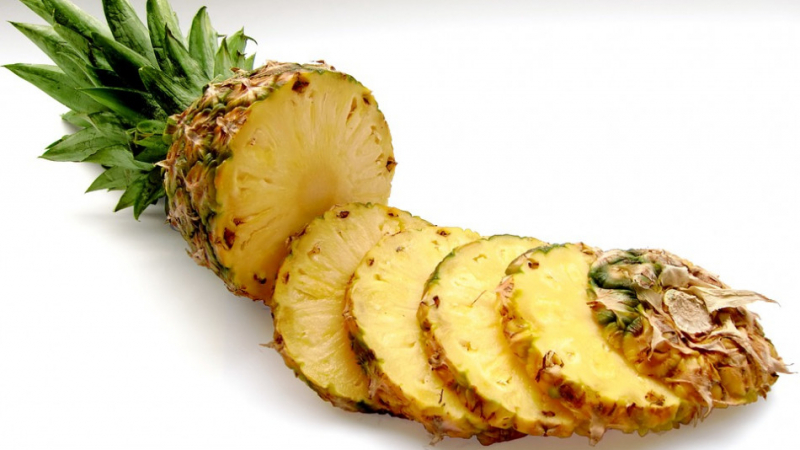 Изненада: Цял живот сме яли грешно ананаса! ВИДЕО