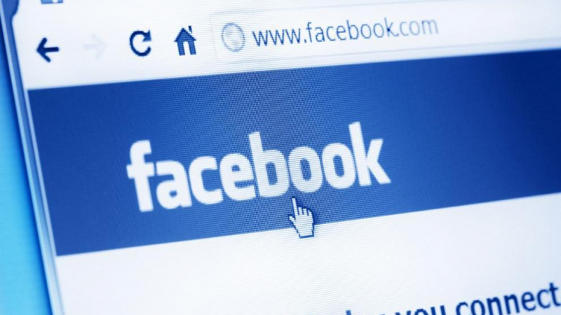 Срив: Facebook се бори с огромен технически проблем