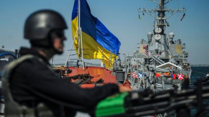 НАТО и Русия се сблъскаха в Черно море с едновременни големи военни маневри (ВИДЕО)