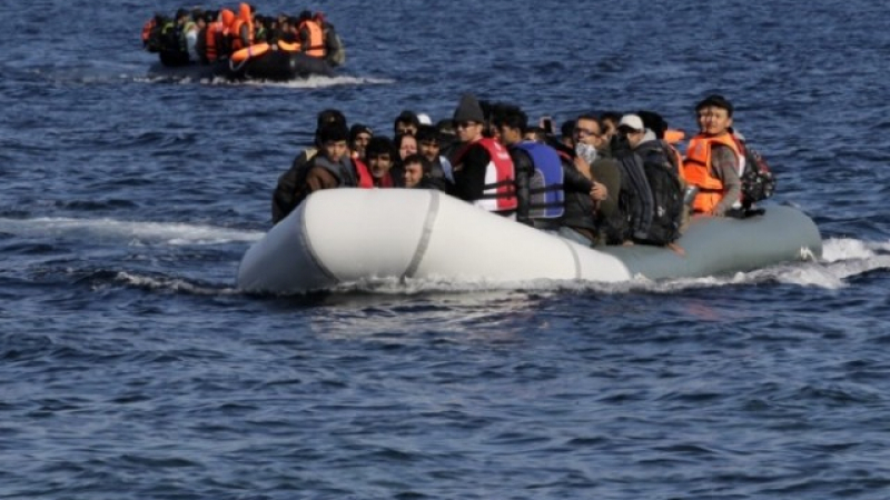 Нова драма с мигранти край гръцкия остров Пелопонес