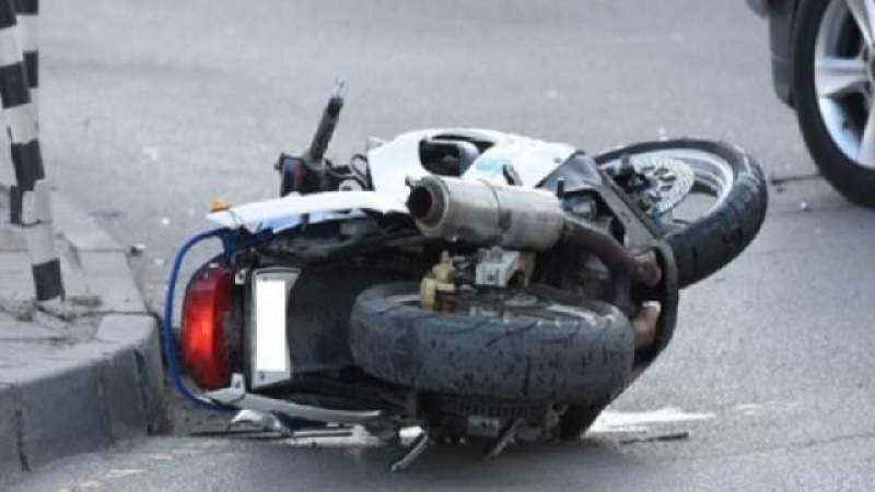 Страшно меле с моторист в Пловдив, шосето е в кръв 